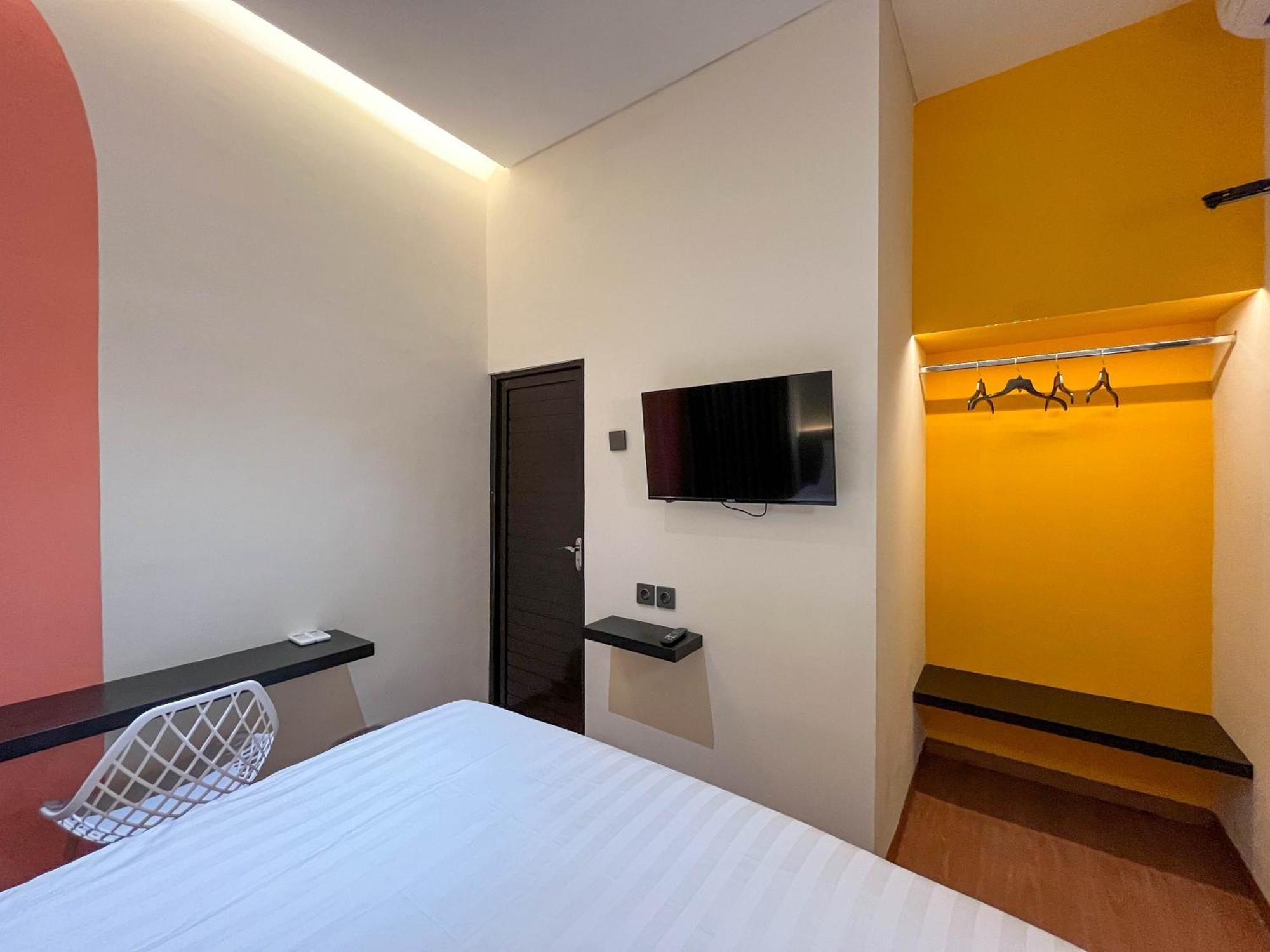 Sans Hotel Premiere Majapahit Semarang Kültér fotó