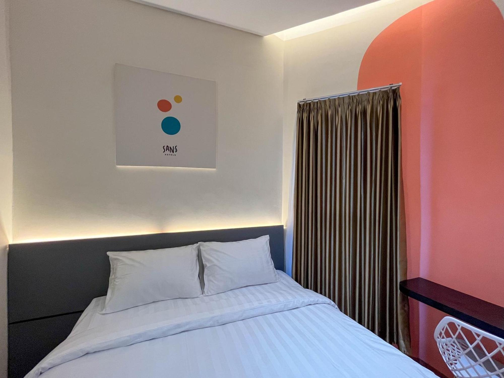 Sans Hotel Premiere Majapahit Semarang Kültér fotó