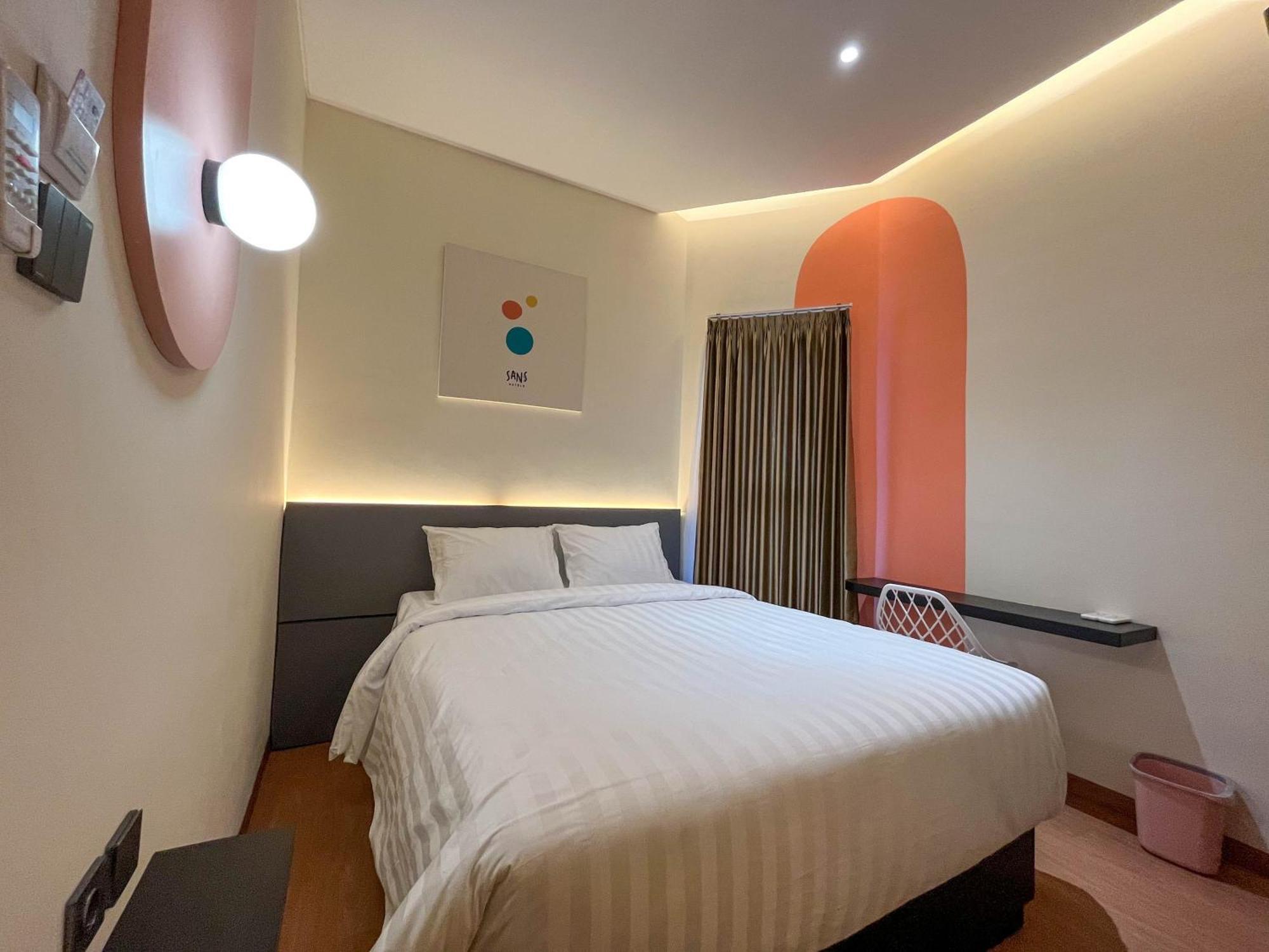 Sans Hotel Premiere Majapahit Semarang Kültér fotó