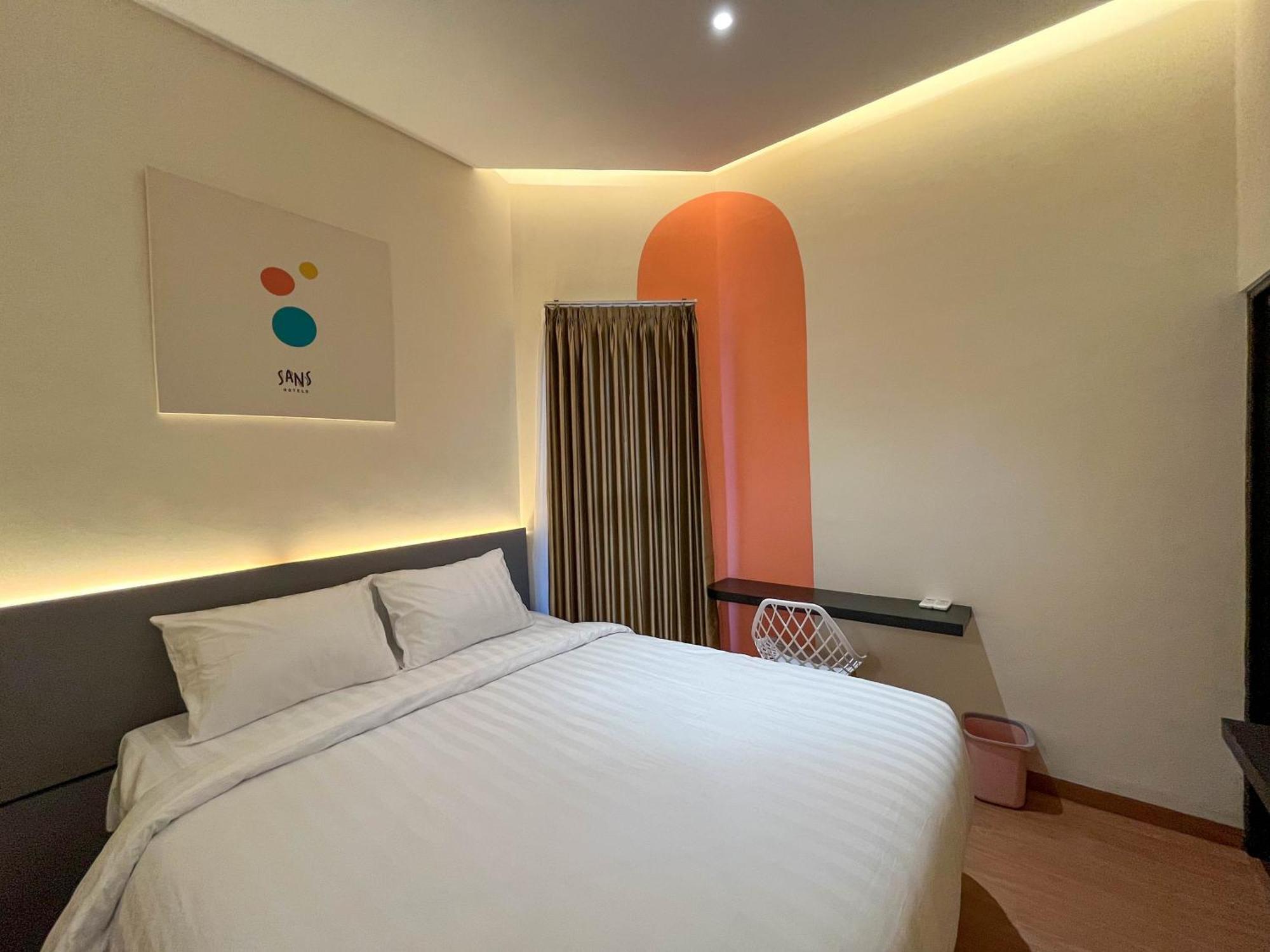 Sans Hotel Premiere Majapahit Semarang Kültér fotó