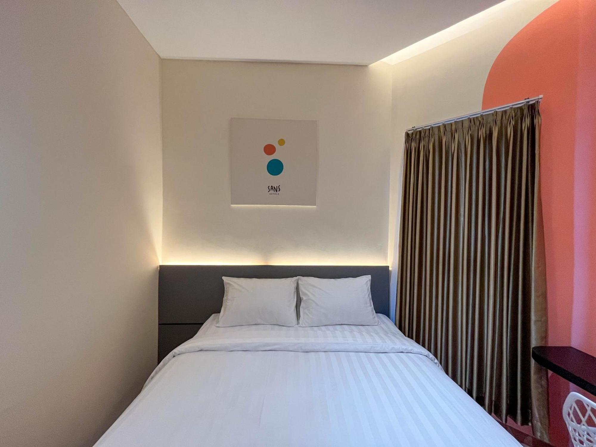Sans Hotel Premiere Majapahit Semarang Kültér fotó