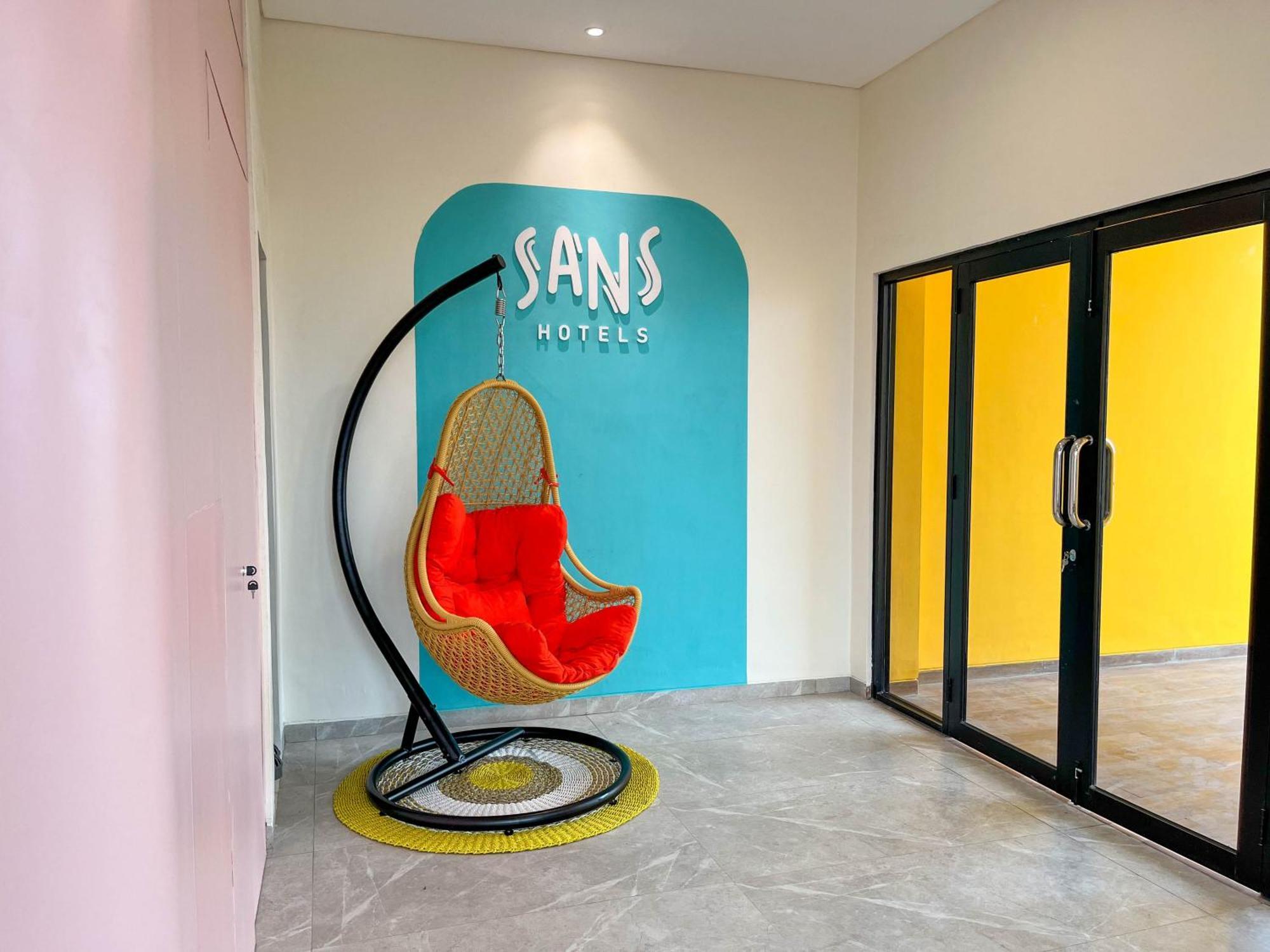 Sans Hotel Premiere Majapahit Semarang Kültér fotó